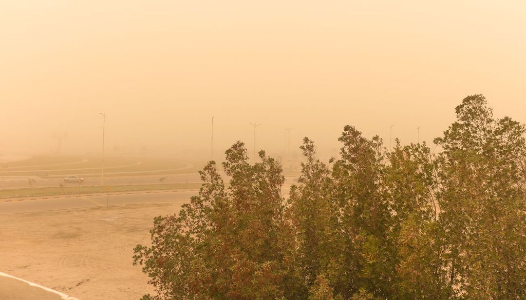 Densa calima como consecuencia de una gran intrusión de polvo del desierto del Sáhara, como las que provoca en ocasiones el harmatán.