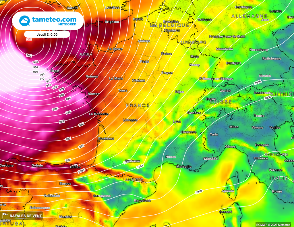 Arrivée des vents les plus violents dès minuit voire un peu avant sur les côtes bretonnes.