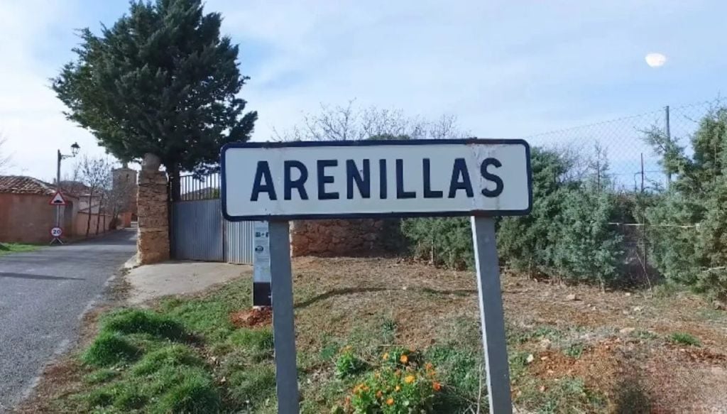 Vista de Arenillas, pequena vila da província de Soria, na Espanha, que oferece casa e emprego para combater o esvaziamento populacional. Crédito: Reprodução, YouTube, Vive Tu Pueblo