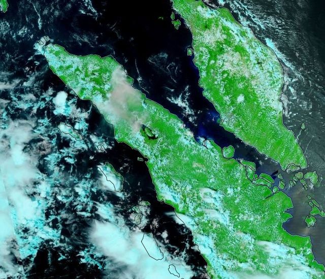 Violenta Erupción De Volcán Sinabung, Sumatra Violenta Erupción De Volcán Sinabung, Sumatra