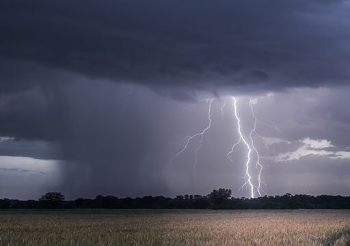Virada de ano ser&aacute; com mudan&ccedil;a de padr&atilde;o: frente fria no Brasil e chuvas pelo pa&iacute;s; confira a tend&ecirc;ncia