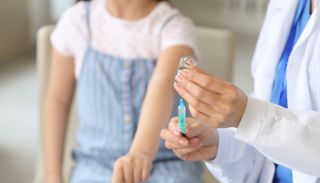 Virus respiratorios vuelven a aumentar en Chile: Minsal revela qu&eacute; est&aacute; pasando con los ni&ntilde;os en pleno invierno