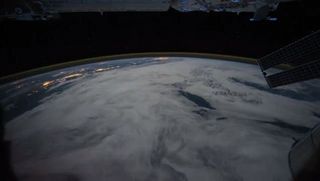 Visita guiada desde la estación especial, ISS, sobre la Tierra
