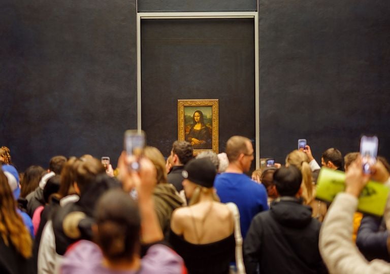 A partir de enero de 2026, los visitantes no europeos pagarán un 45% más para entrar al Louvre