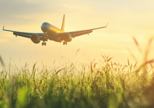 Cu&aacute;ndo vale la pena volar y c&oacute;mo hacerlo de forma m&aacute;s sostenible: los expertos en el clima lo explican