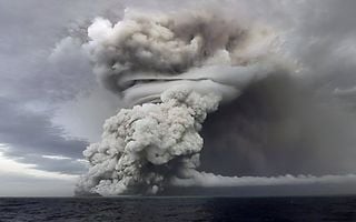 Un nuevo estudio cuestiona el papel del volcán Hunga Tonga en el sobrecalentamiento global de 2023-2024