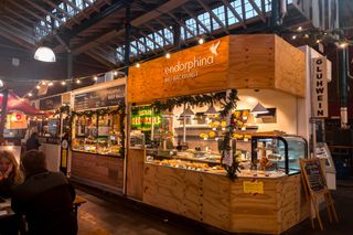 Von Kartoffelrevolution zu Streetfood-Hotspot: die vielen Leben der Markthalle Neun