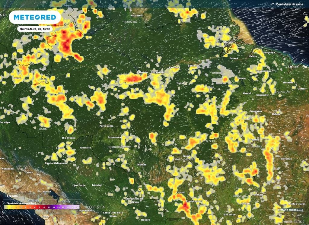 Mapa de densidade de raios para o centro-norte do Brasil. Mapa de densidade de raios para o centro-norte do Brasil. Áreas em vermhlo destacam regiões com maior chances de tempestades, de acordo com o modelo ECMWF.