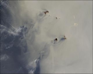 Vórtices de von Karman de polvo sahariano en las islas de Cabo Verde