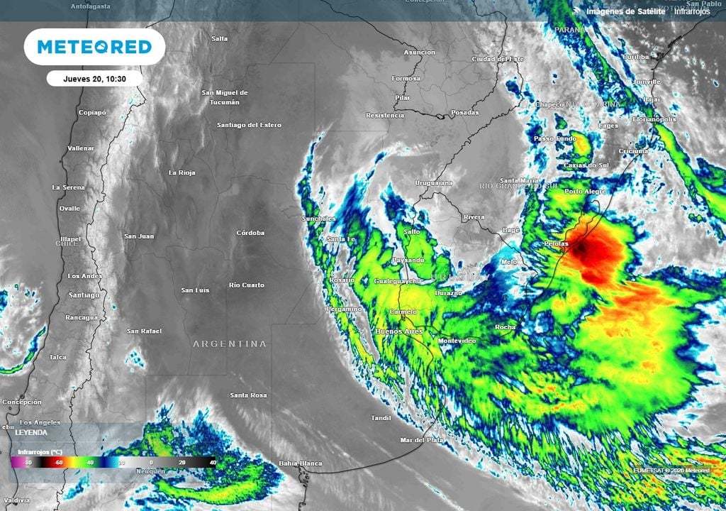 Buenos Aires AMBA frío polar nieblas pronóstico tiempo clima Jueves muy nublado en el AMBA, relacionado con la ciclogénesis que evoluciona sobre el Litoral.