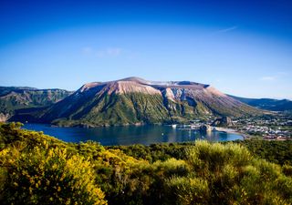 Vulcano: aumento dell'attività nell'isola, cratere monitorato