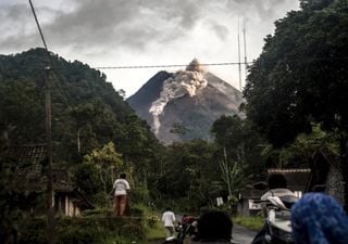 Vulcão Merapi entra em erupção na Indonésia