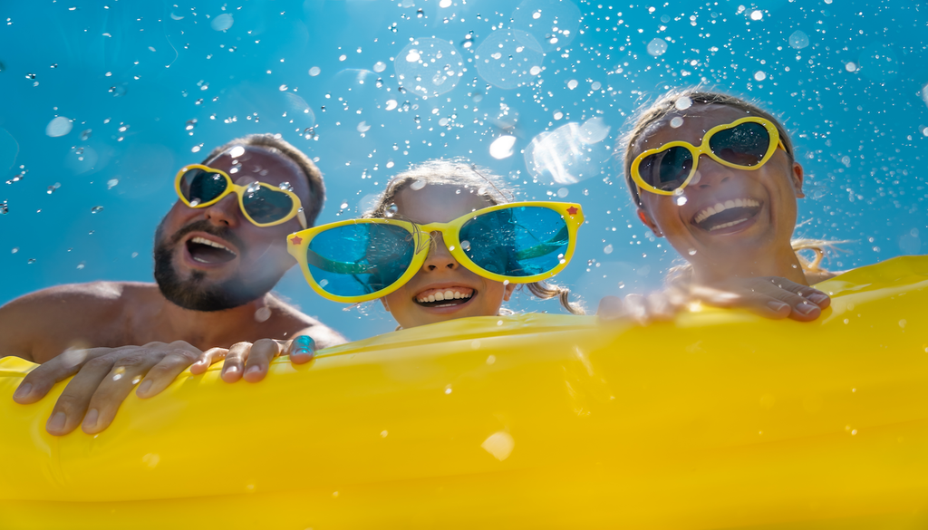 hochsommerlich, heiß, Pfingsten, Deutschland. Es wird hochsommerlich heiß zu Pfingsten in Deutschland.