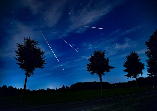 Was geht da am Himmel vor sich? Merkwürdiges Leuchten bringt Menschen ins Staunen – und das passiert ausgerechnet jetzt