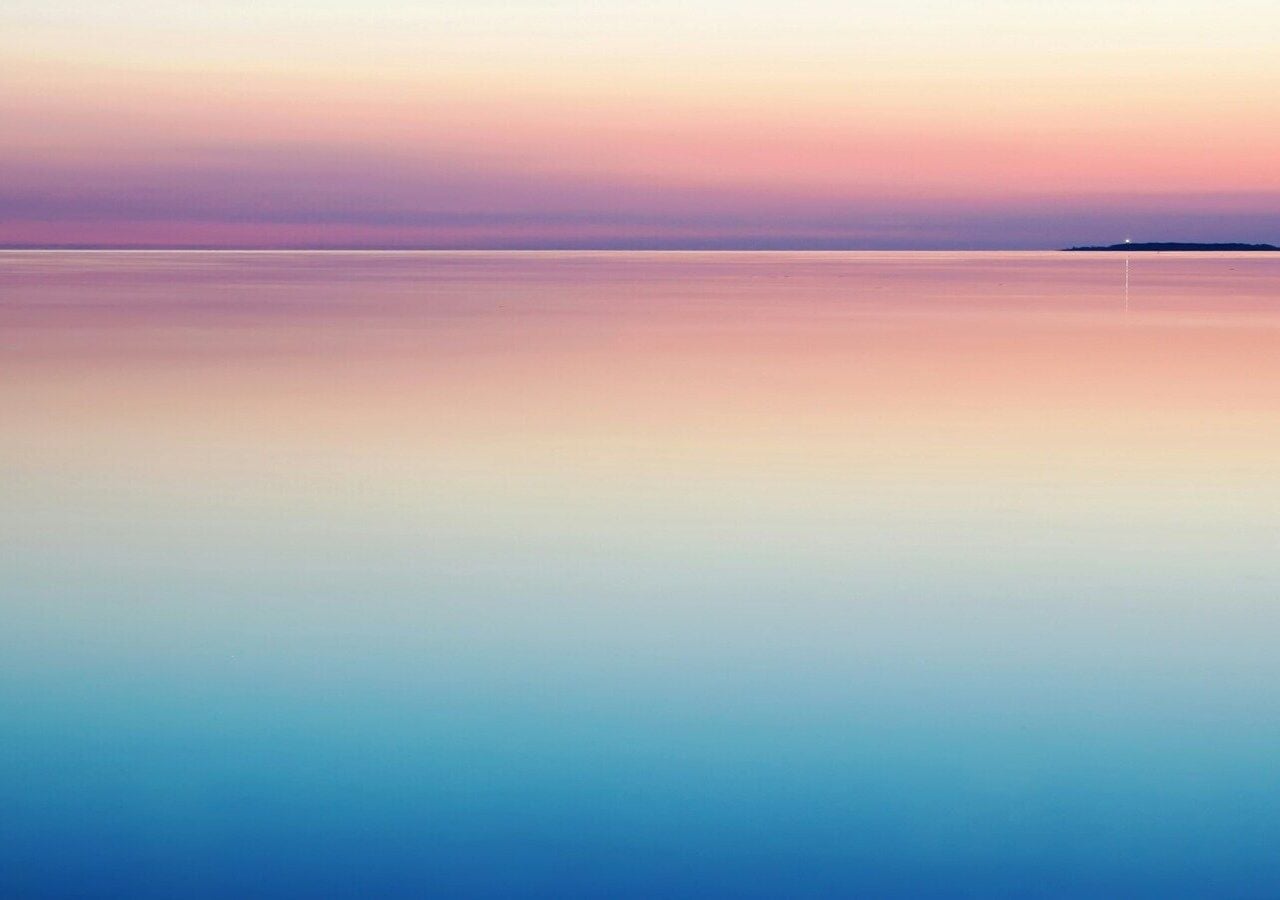 In den letzten Jahren ist die obere Schicht des Meeres immer dünner geworden – und damit anfälliger für Erwärmung. Bild: Harli Marten/Unsplash