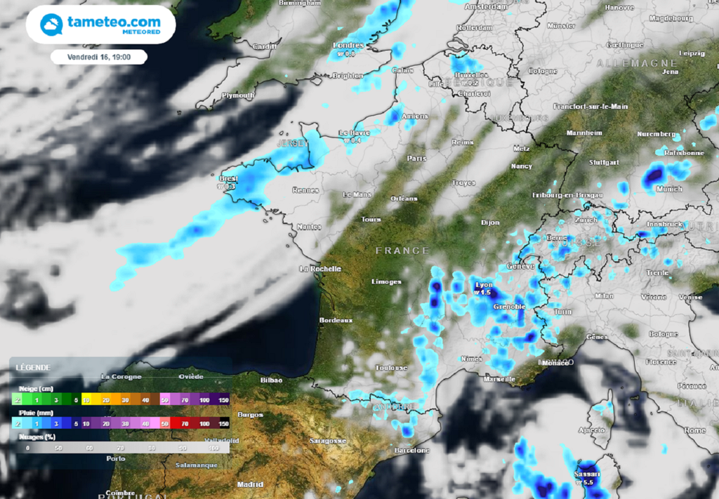 Vendredi, le risque orageux persistera au sud-est alors qu'une perturbation océanique apportera quelques pluies au nord-ouest.