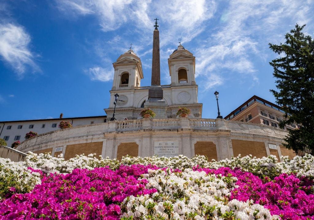 L'obelisco Sallustiano e la chiesa di Trinità dei Monti