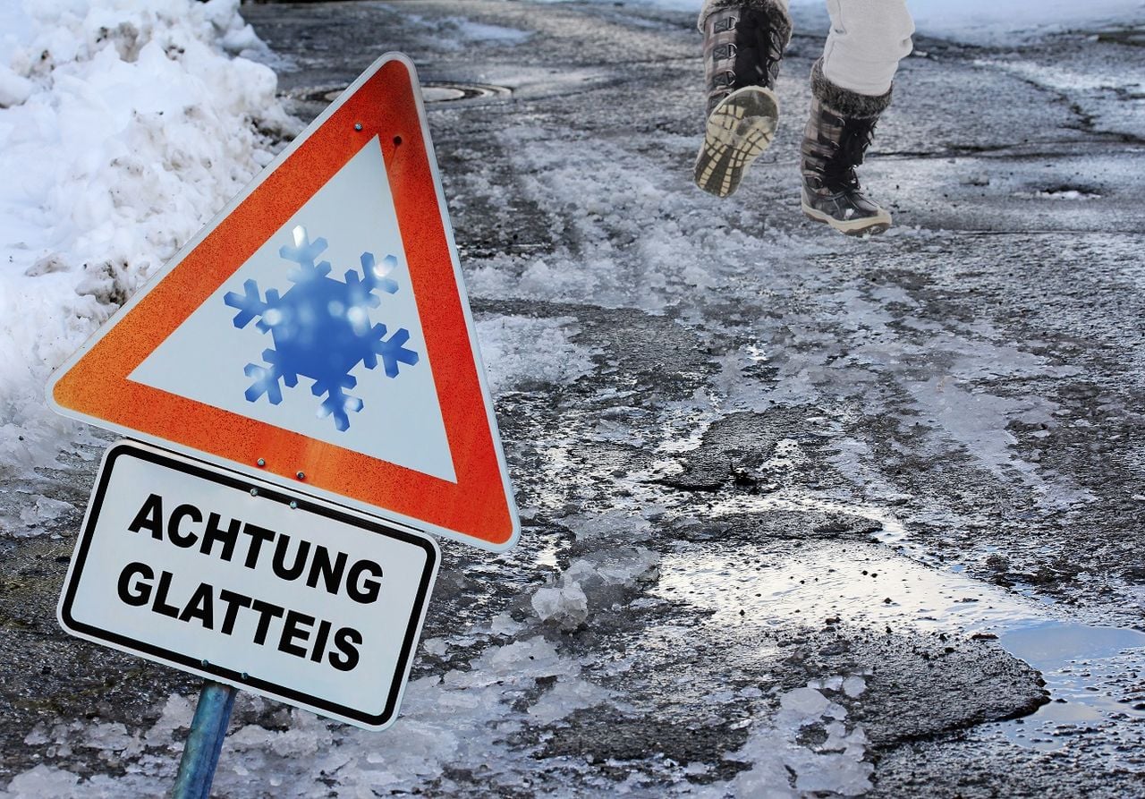 Glättegefahr in Deutschland (Foto: Adobe Stock)