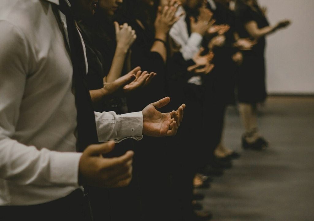 Wissenschaftler glauben, dass die abnehmende Religiosität mit zunehmenden Angststörungen zusammenhängen könnte. Wissenschaftler glauben, dass die abnehmende Religiosität mit zunehmenden Angststörungen zusammenhängen könnte. Bild: Pedro Lima/Unsplash