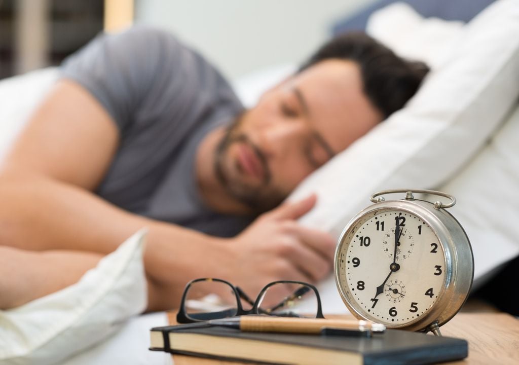 Wer früh aufsteht, kann mit einem Mittagsschlaf neue Energie tanken