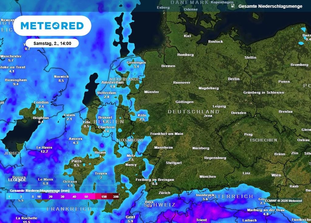 Bis Samstag bleibt es in Deutschland trocken, ab Samstagabend könnte es dann im Westen erste Schauer und Gewitter geben.