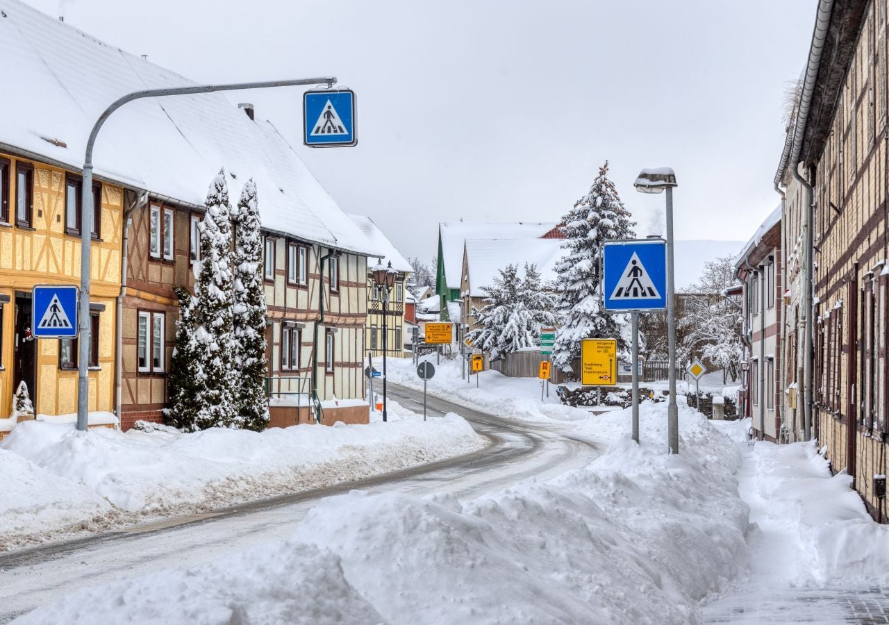 Beaucoup de glace et de neige cet hiver ? Les scientifiques restent divisés.