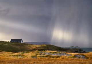 What are the different types of rainfall in the UK?