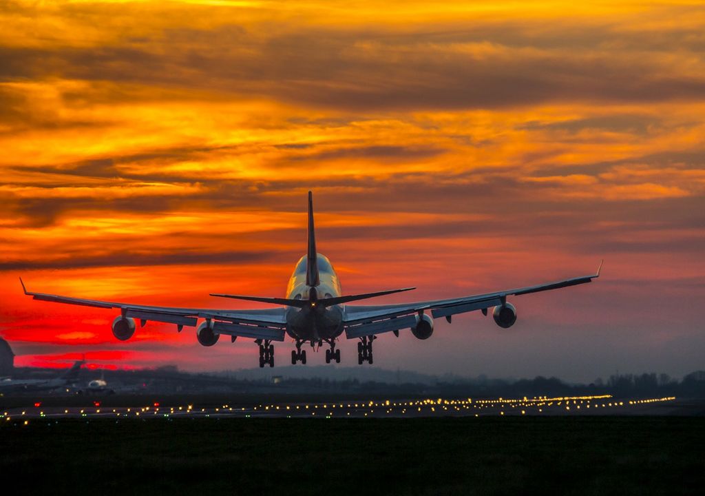 Heathrow Airport temperature.