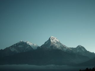 Why is it cold on top of a mountain?