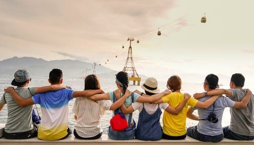 Wie aus Fremden Freunde werden: Wann wir fremden Menschen vertrauen &ndash; und wann nicht