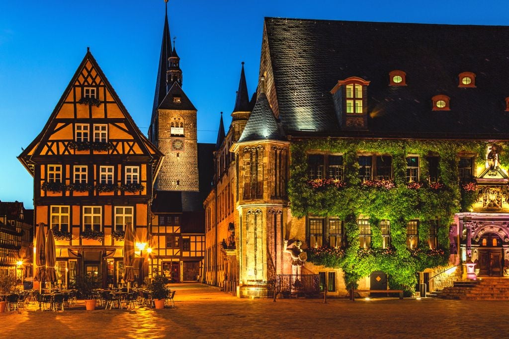 Am Abend wird es dank stimmungsvoller Beleuchtung richtig romantisch. Foto: Adobe Stock