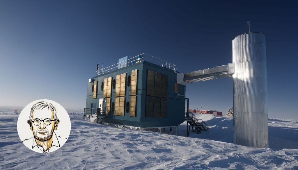 Nobel de Física Bajo el hielo de la Antártida, miles de sensores buscan destellos que revelan la llegada de neutrinos de alta energía. Créditos de la imagen: U. de Chile.y Organización Nobel Prize.