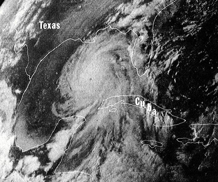 Huracán Camille el 16 de agosto de 1969. Fuente: Wikipedia. Huracán Camille el 16 de agosto de 1969. Fuente: Wikipedia.