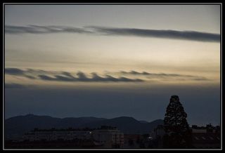 ¿Inestabilidad Kelvin-Helmholtz al atardecer el 04/12/2010? 