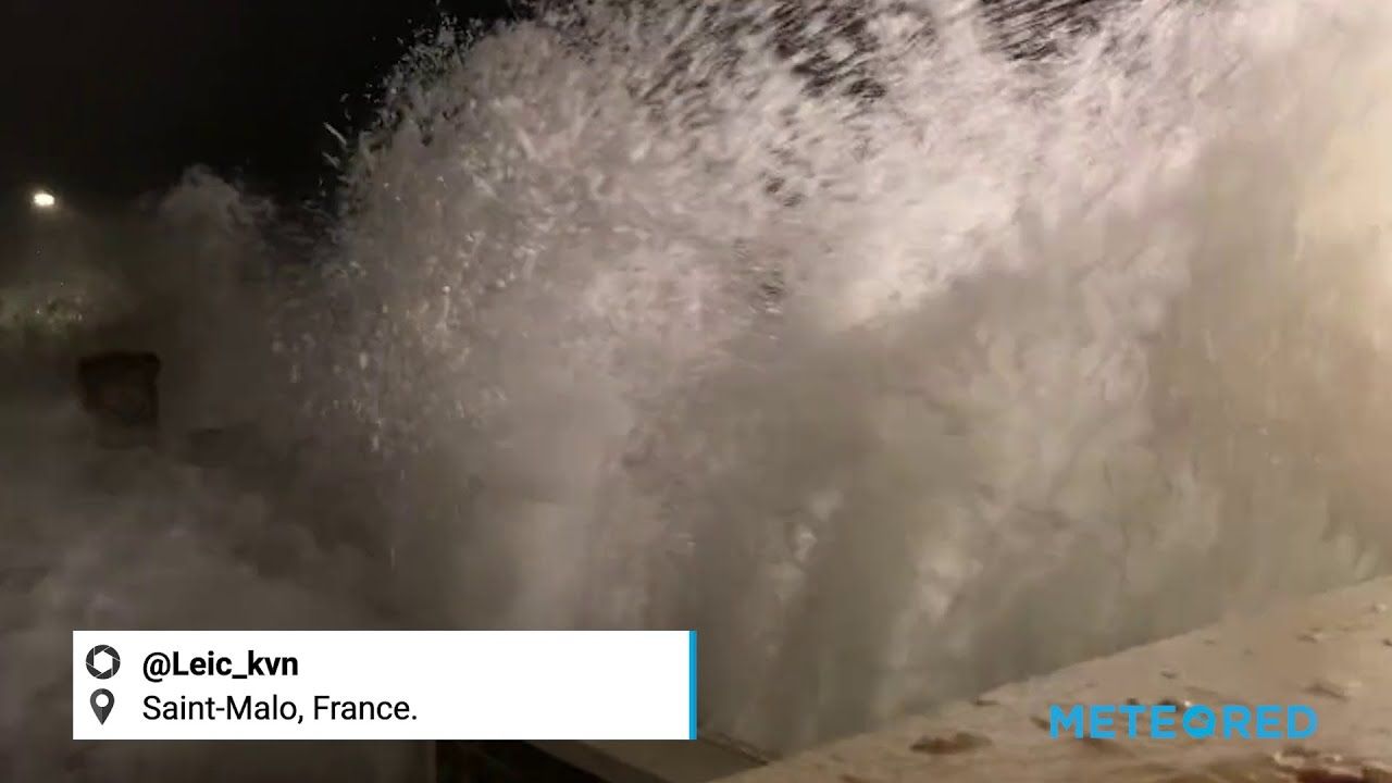 Espectacular temporal marítimo en Saint-Malo, Francia.