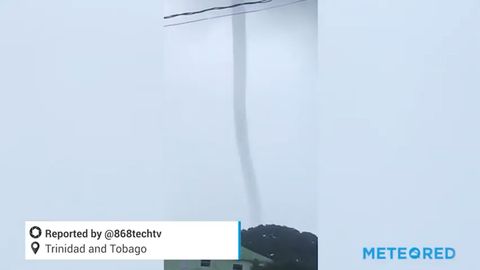 Водяной смерч в Тринидаде и Тобаго