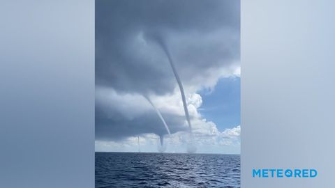 Невероятные одновременные морские рукава в Сантаньи (Майорка), Испания