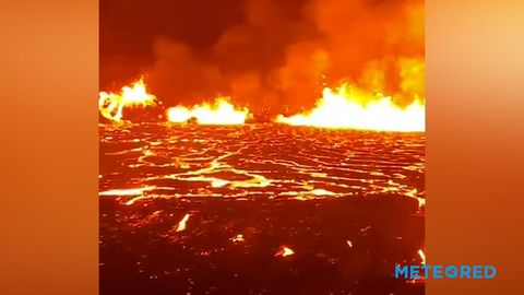 Espetacular erupção fissural na Península islandesa de Reykjanes