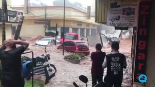 Tempête très violente à São Carlos au Brésil