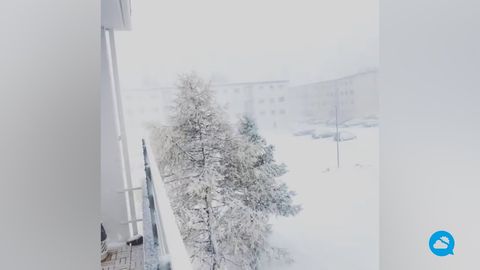 Grande tempestade de neve em Akureyri, Islândia