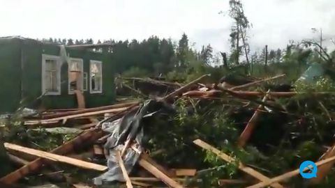 Schrecklicher Tornado in Andreapol, Russland