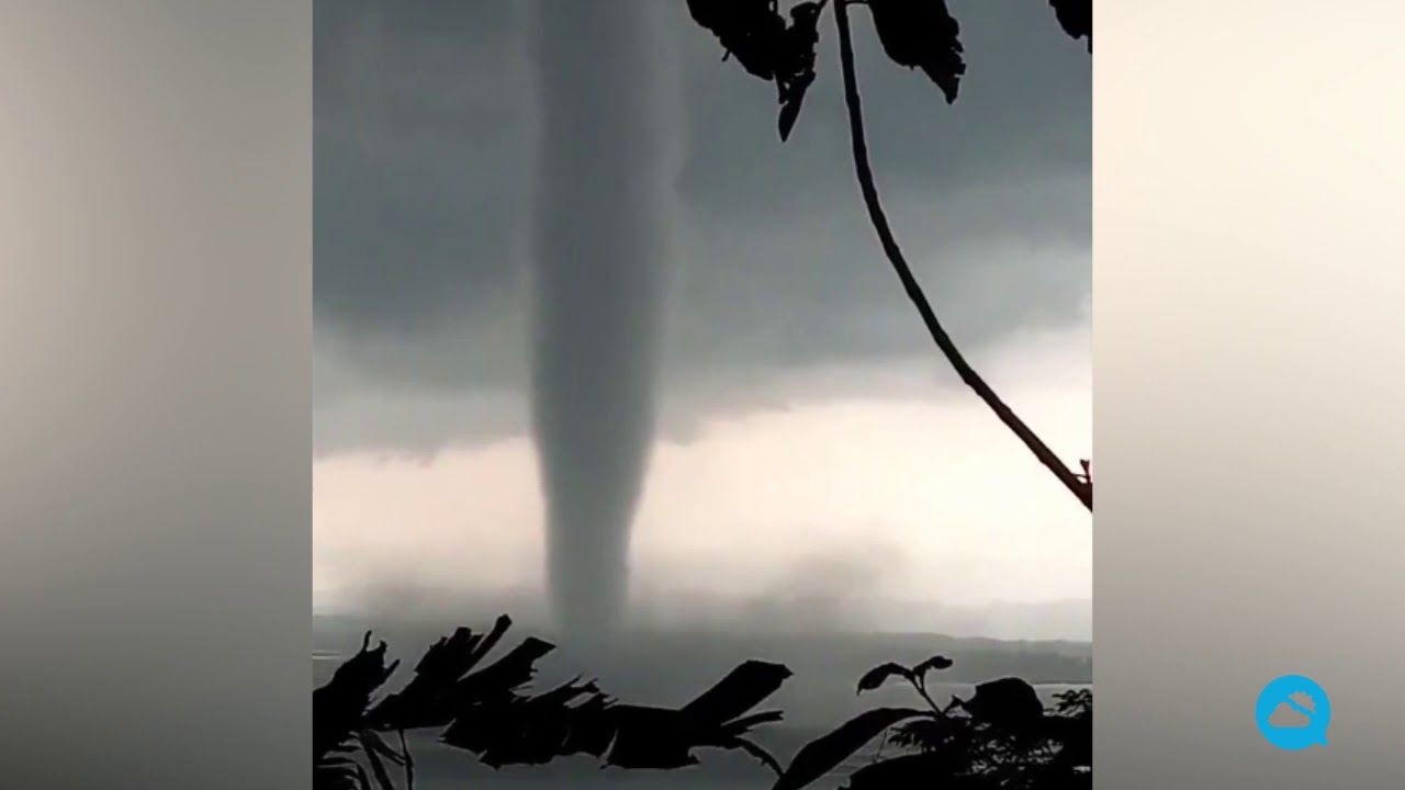 Espetacular tornado em Wonogiri, Indonésia