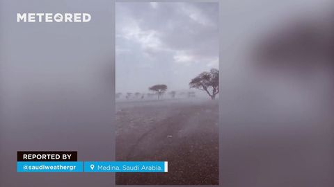 Lluvias torrenciales e inundaciones en Medina, Arabia Saudí