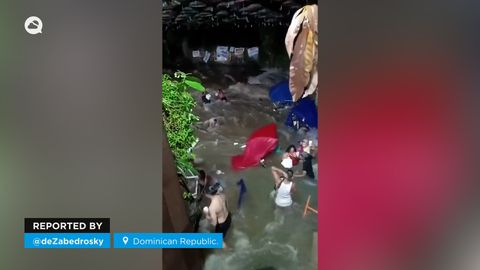 Катастрофическое наводнение на реке Фуна в Доминиканской Республике.
