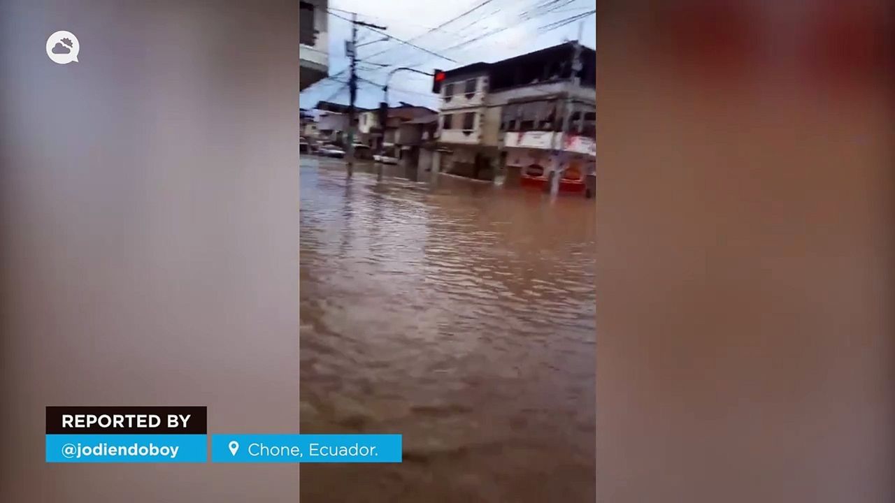 Graves inundaciones provocan el caos en Chone, Ecuador