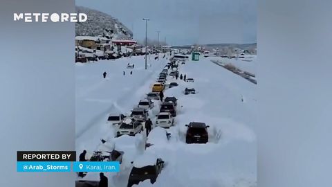 Impresionante tormenta de nieve en Karaj, Irán.