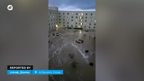 Tormentas muy violentas e inundaciones en la península arábiga.