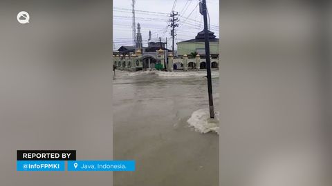Fuertes inundaciones en la isla de Java, Indonesia