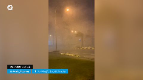 Fuertes tormentas azotan Al-Khajfi, Arabia Saudí