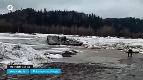 Un deshielo causa inundaciones en Kemerovo, Rusia